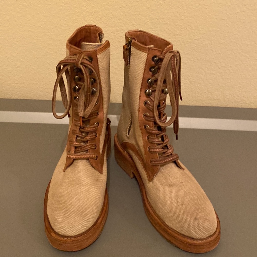 Vintage boundary Lace up Ludwig Boots 6.5